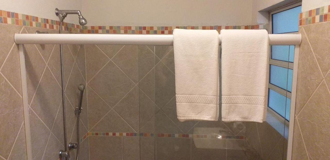 Elephant Guesthouse Beira Mar - Suites Com Cafe Da Manha Ilhabela Dış mekan fotoğraf
